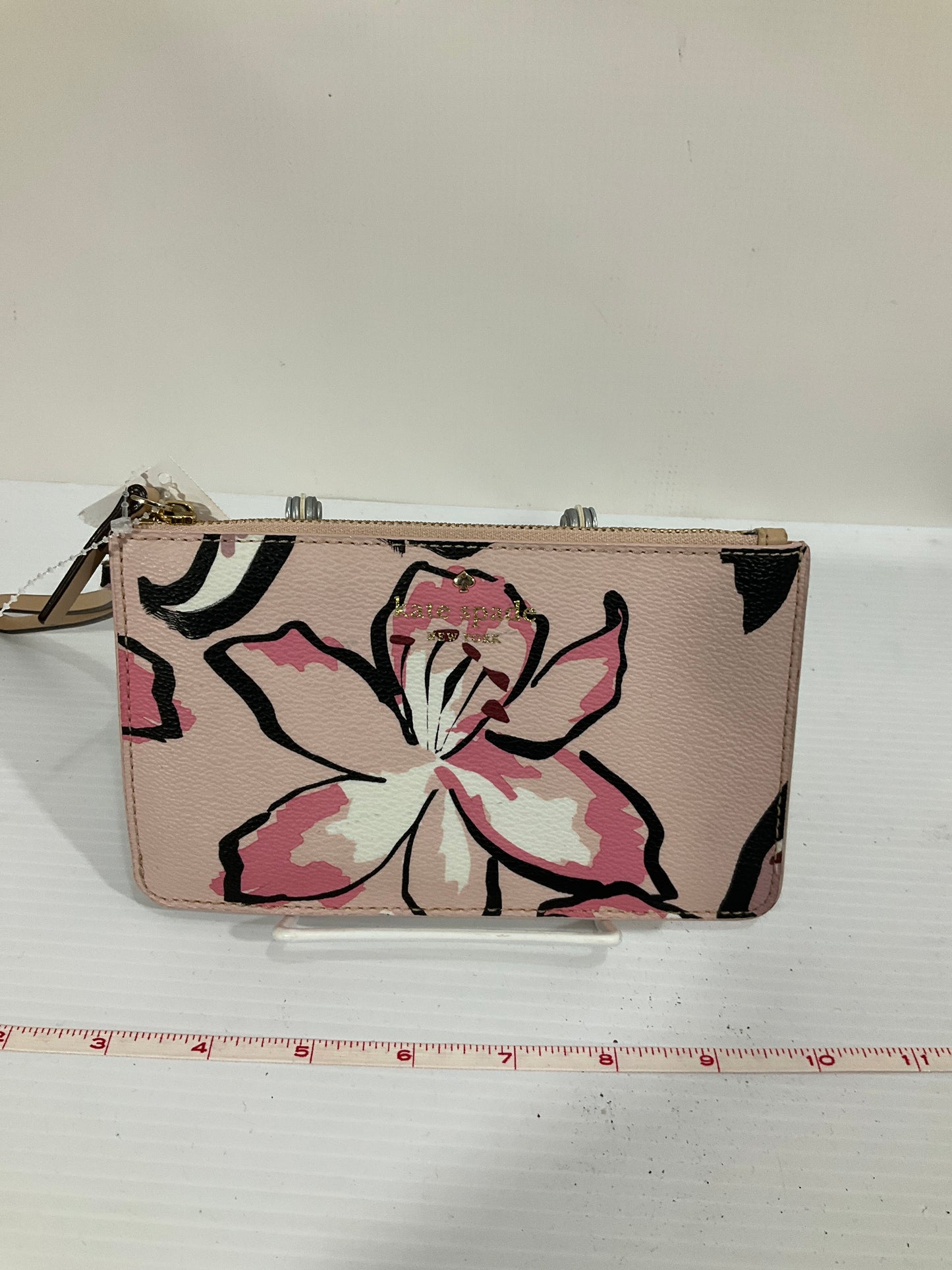 Wristlet Designer By Kate Spade, Size: Medium