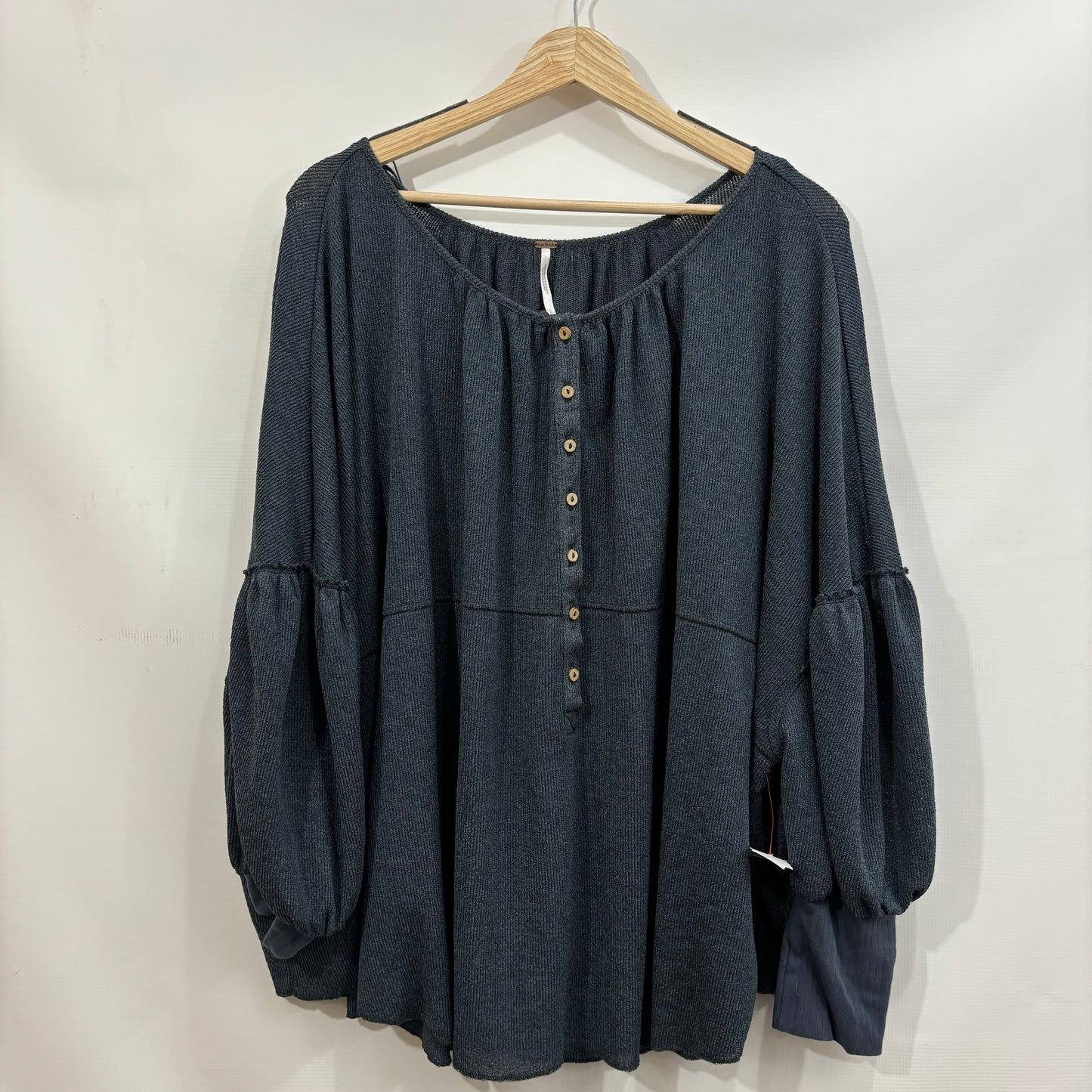 Top Long Sleeve By Free People In Navy, Size: L