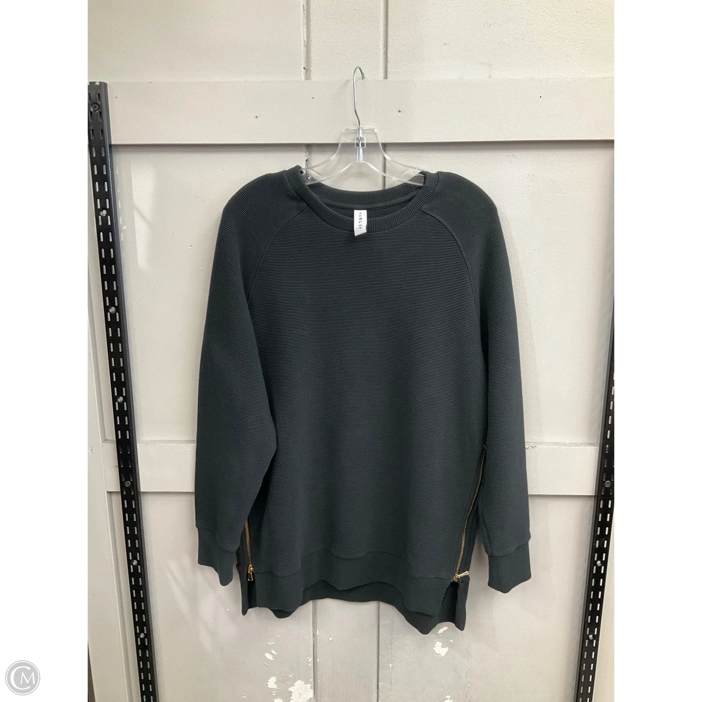 Sweater Short Sleeve By Varley In Grey, Size: Xs