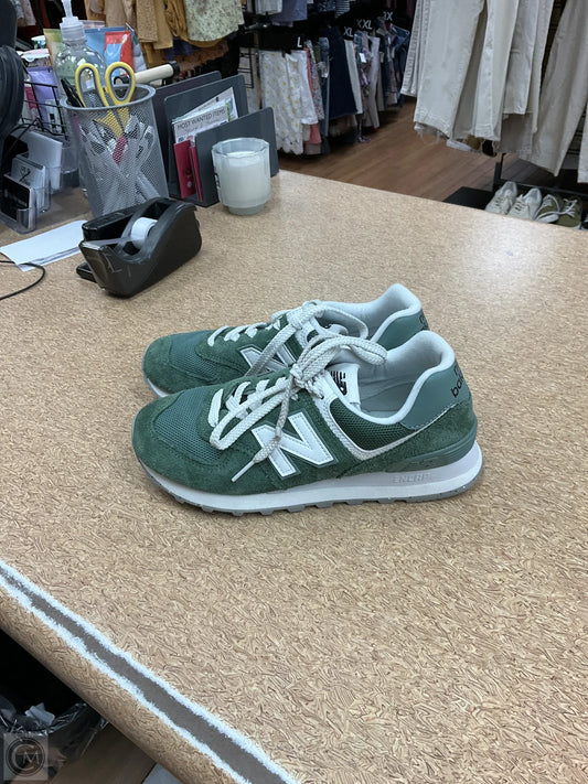 Shoes Sneakers By New Balance In Green, Size: 7