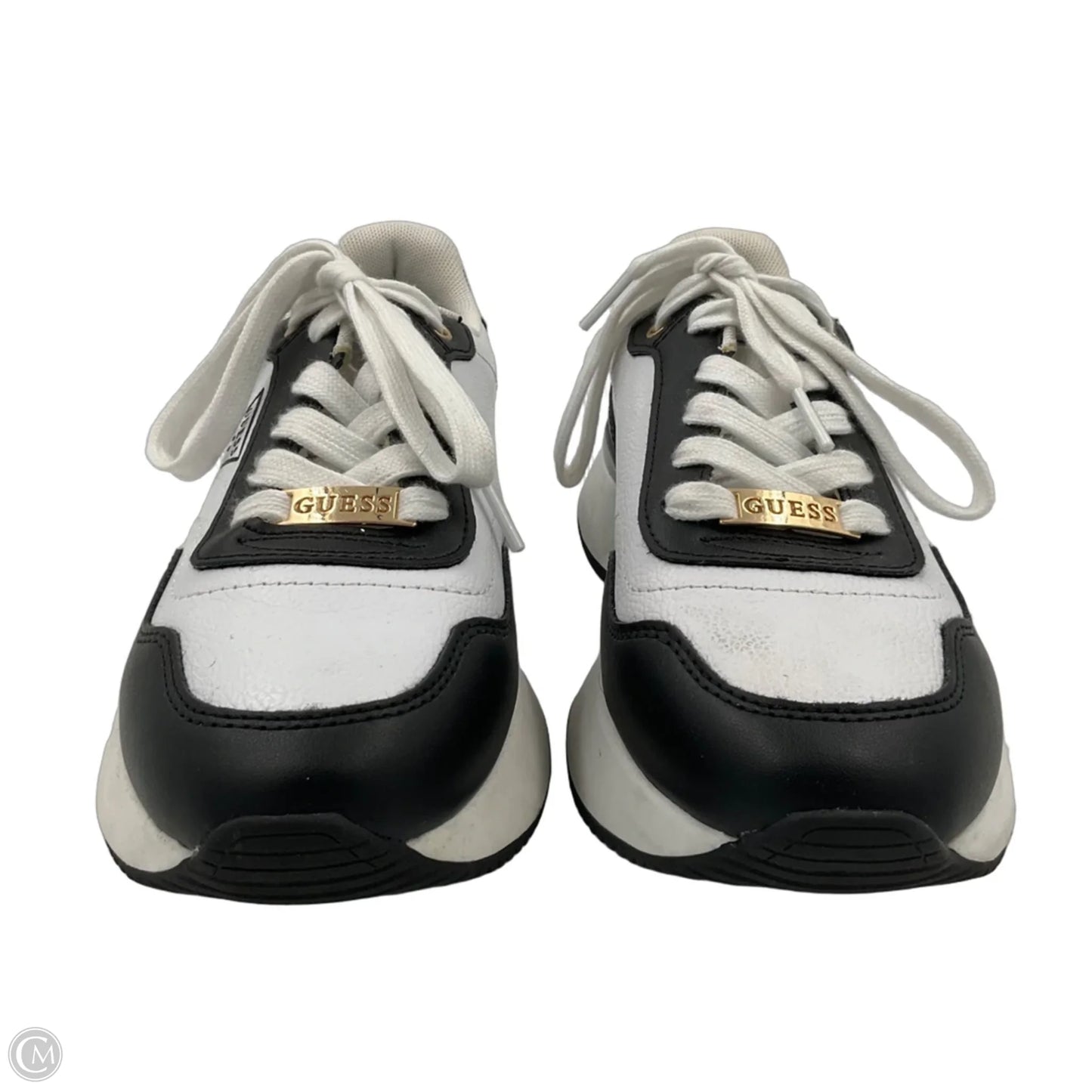 Shoes Sneakers By Guess In Black & White, Size: 7.5