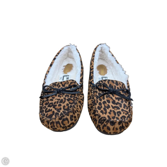 Shoes Flats By Clothes Mentor In Animal Print, Size: 10