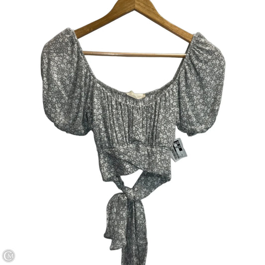 Top Short Sleeve By Altard State In Grey, Size: M