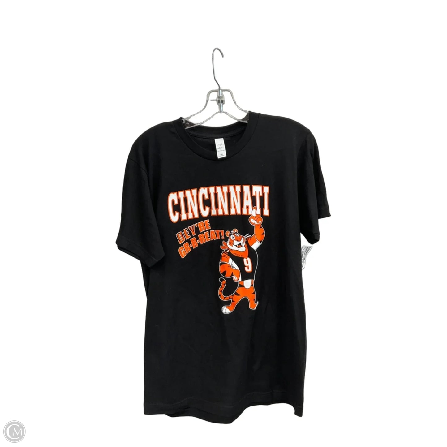 Top Short Sleeve Basic By Clothes Mentor In Black & Orange, Size: M