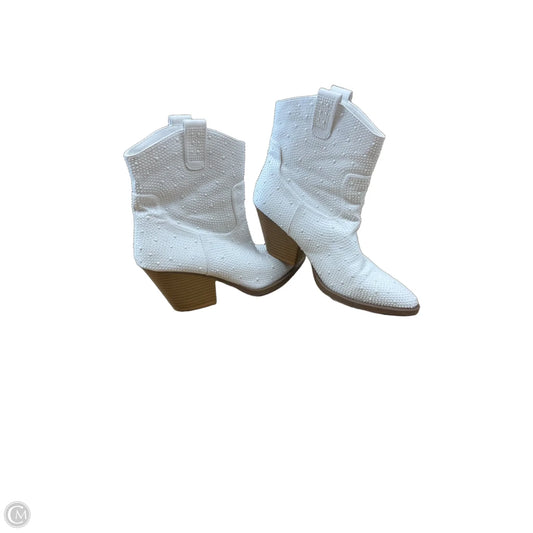 Boots Ankle Heels By Forever In White, Size: 10