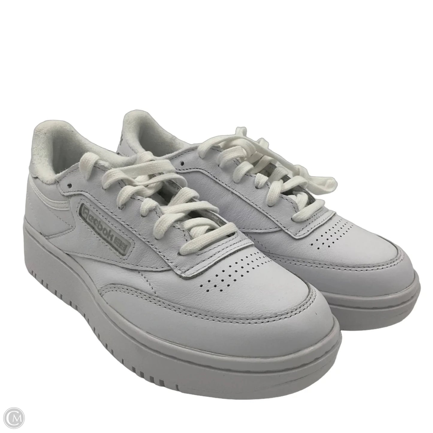 Shoes Athletic By Reebok In White, Size: 6.5