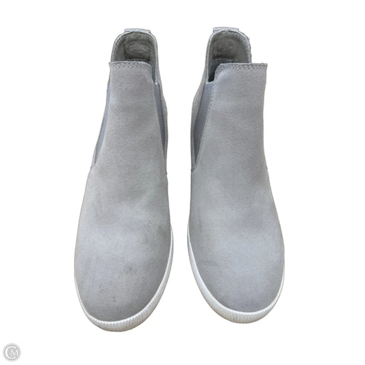 Shoes Sneakers By Sorel In Grey, Size: 7.5