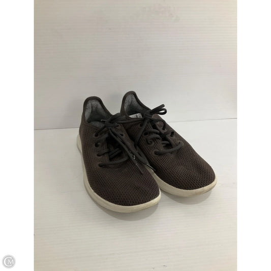 Shoes Athletic By Clothes Mentor In Brown, Size: 9