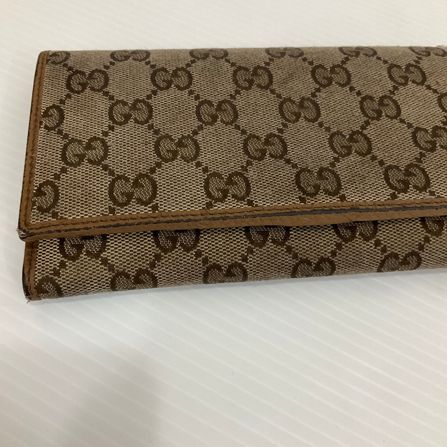 Wallet Luxury Designer By Gucci, Size: Large