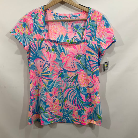 Top Short Sleeve By Lilly Pulitzer In Tropical Print, Size: S