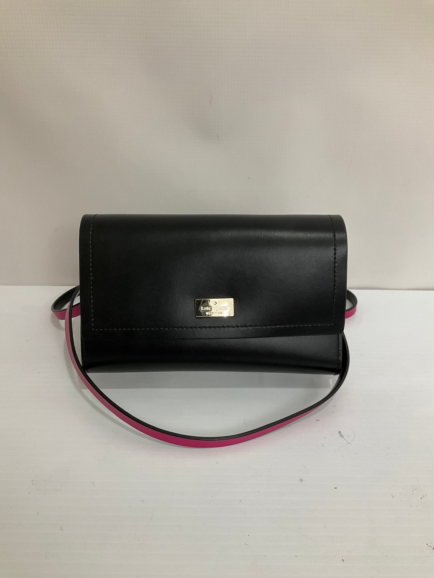 Crossbody Designer By Kate Spade, Size: Medium