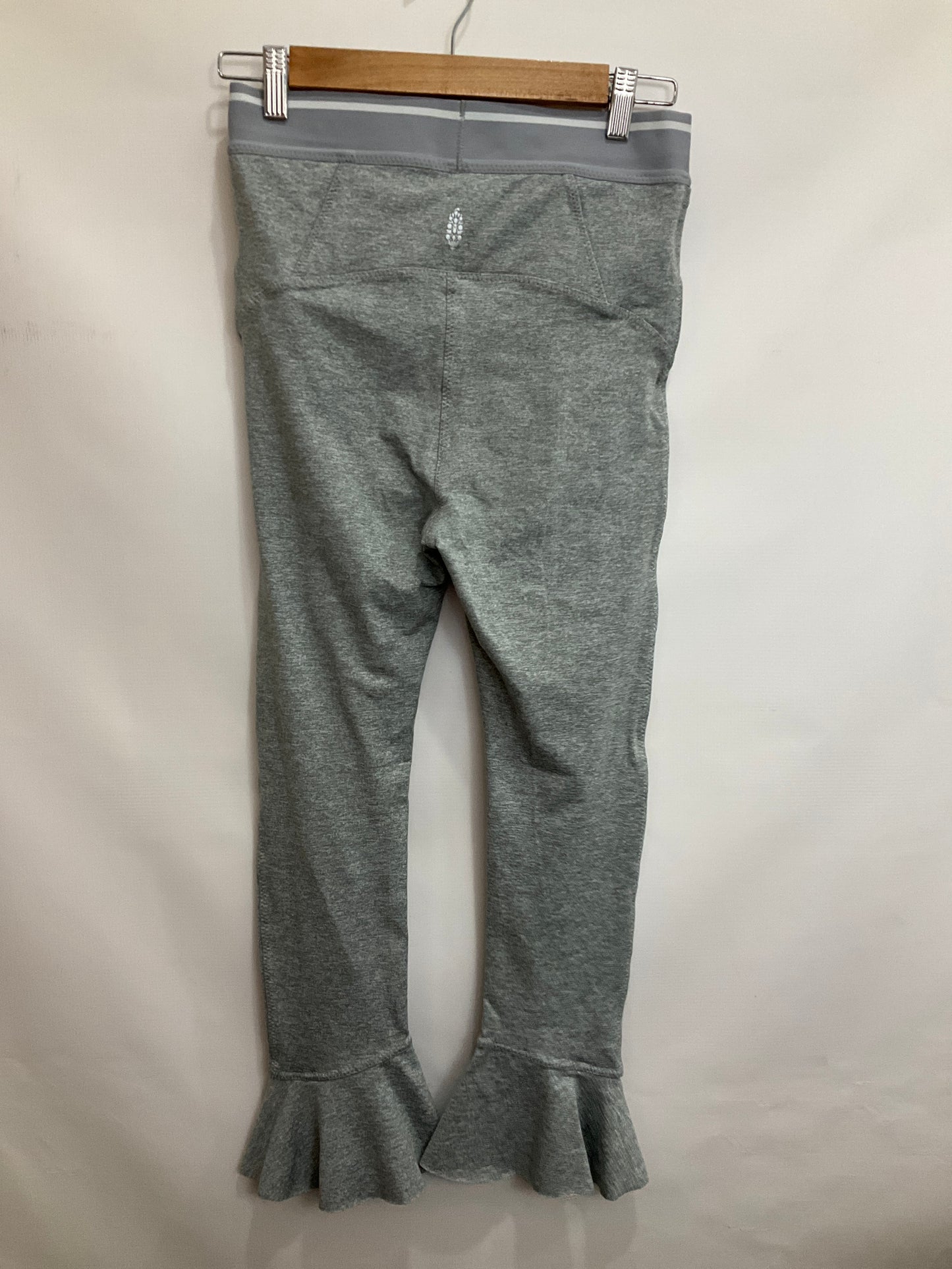 Athletic Leggings By Free People In Grey, Size: S