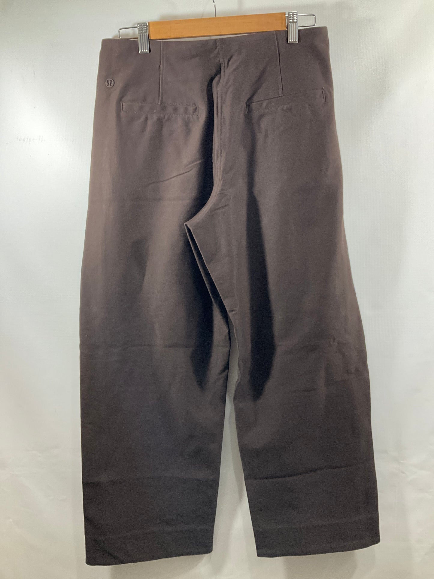 Pants Designer By Lululemon In Brown, Size: 10