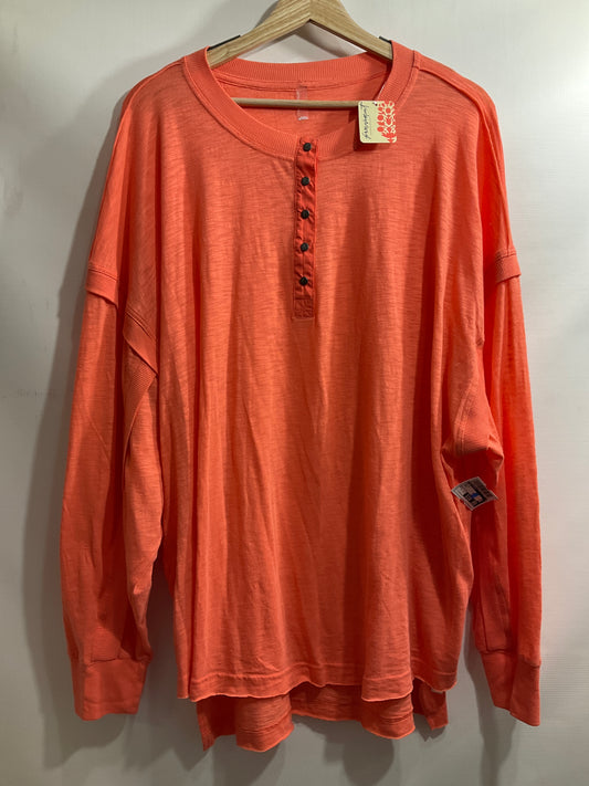 Top Long Sleeve By Free People In Coral, Size: L