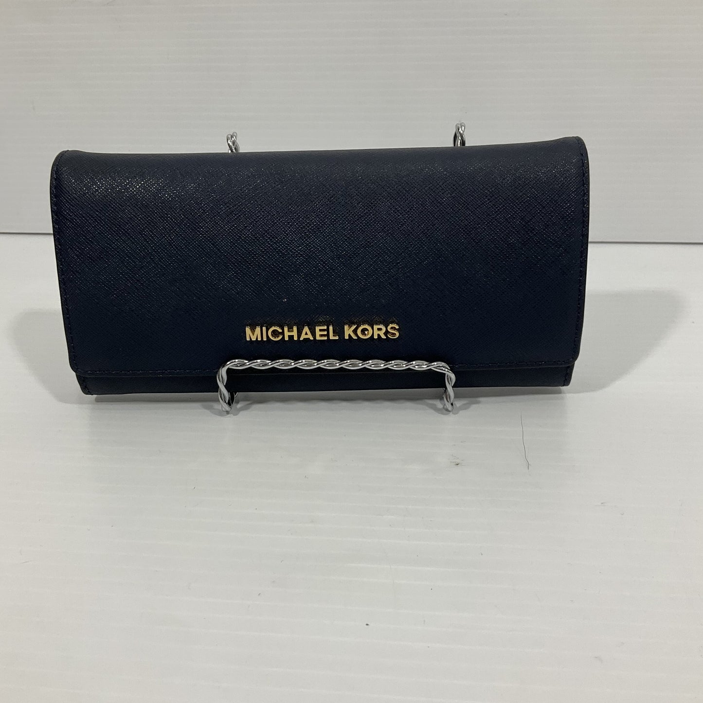 Wallet Designer By Michael Kors  Size: Medium