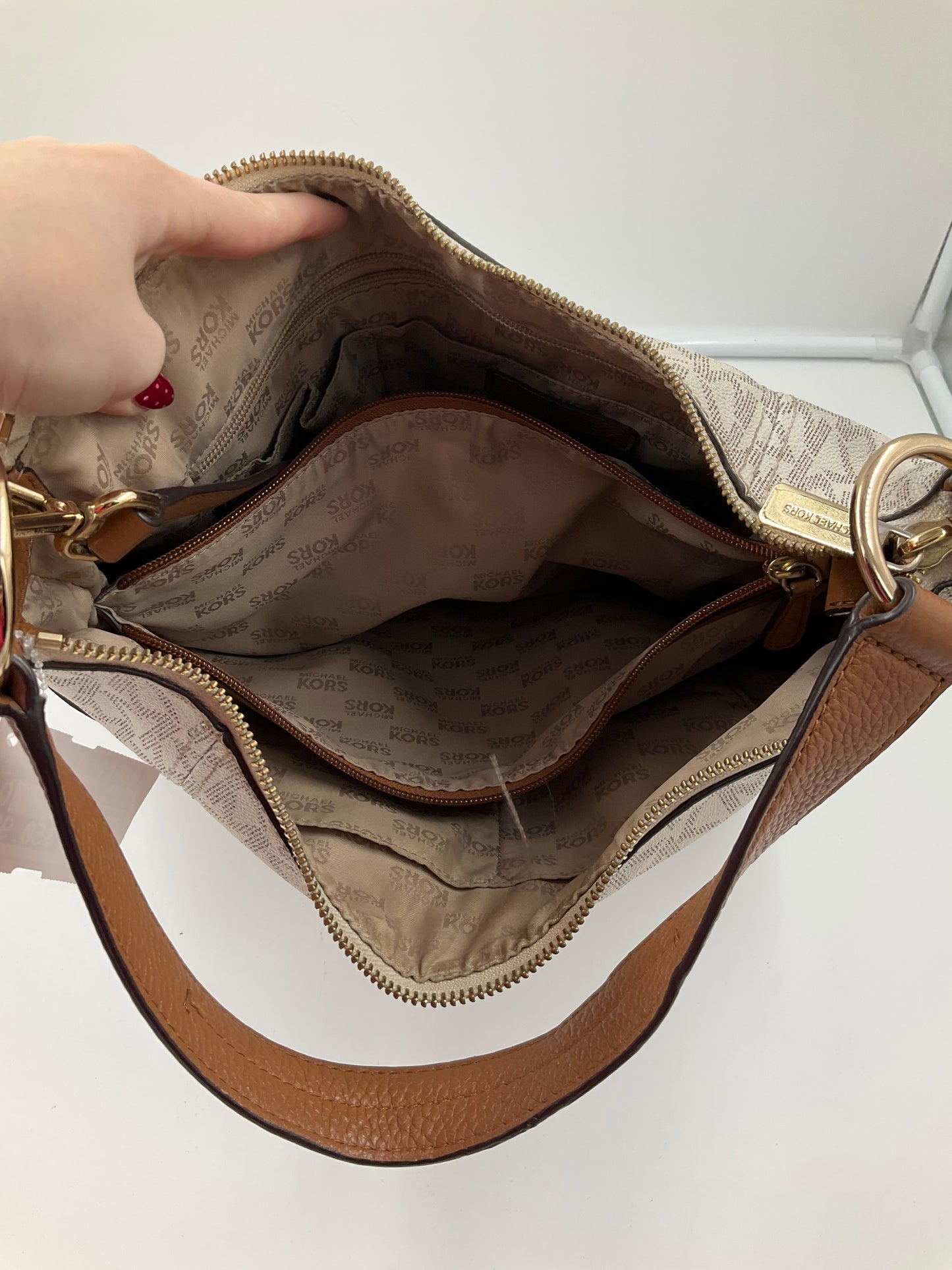 Handbag Designer By Michael Kors In White, Size:Large