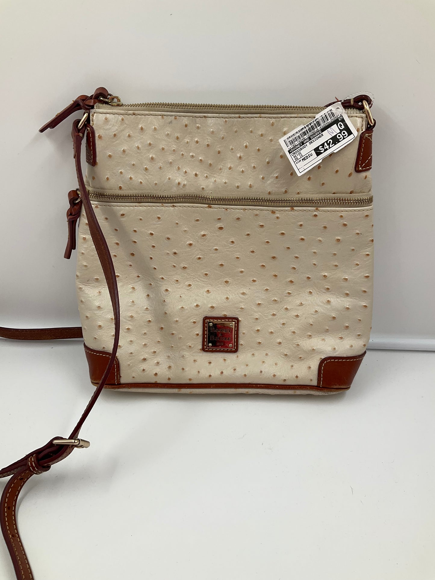 Crossbody Designer By Dooney And Bourke In Beige, Size:Medium