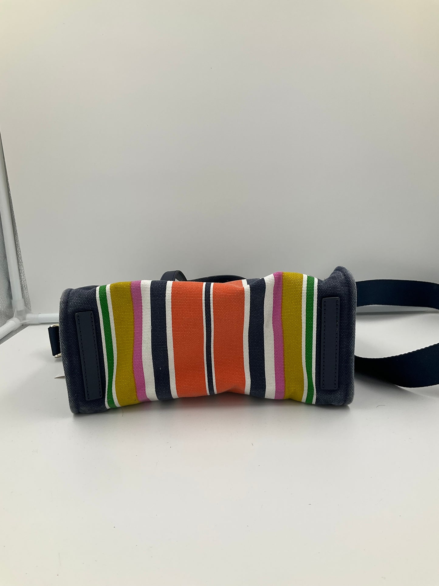 Crossbody Designer By Kate Spade In Striped Pattern, Size:Small