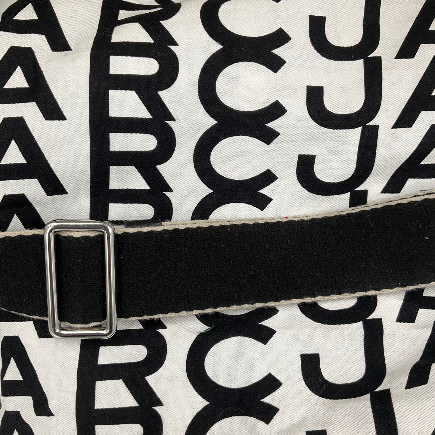 Handbag Luxury Designer By Marc Jacobs In White, Size:Large