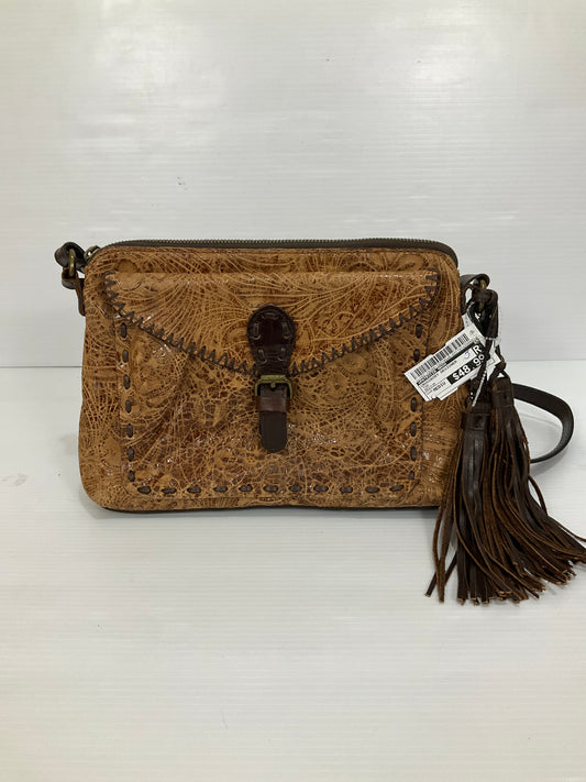 Crossbody Designer By Patricia Nash In Tan, Size:Medium