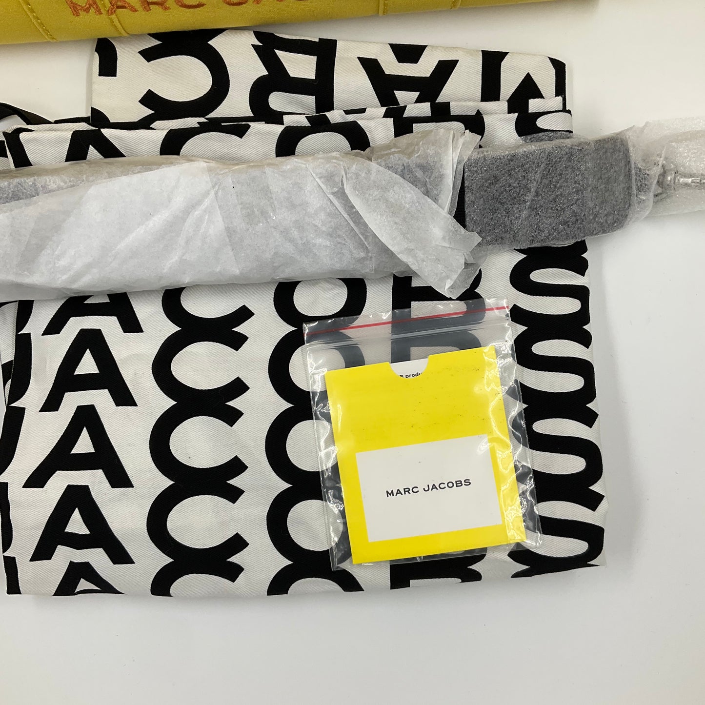 Handbag Luxury Designer By Marc Jacobs, Size: Large