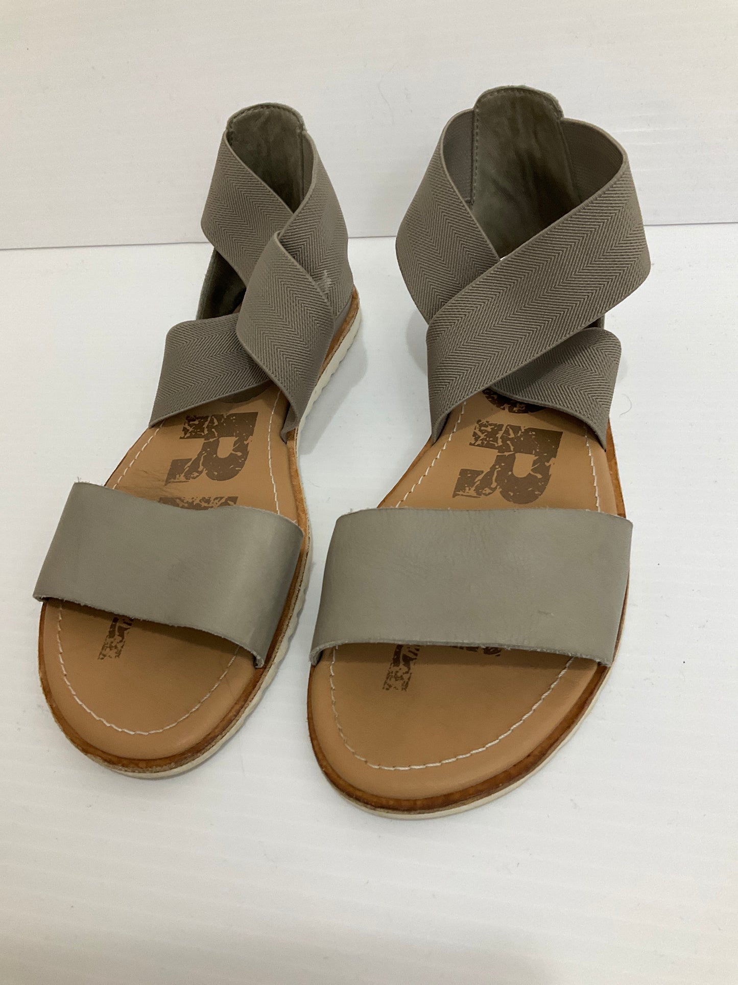 Sandals Flats By Sorel  Size: 6.5