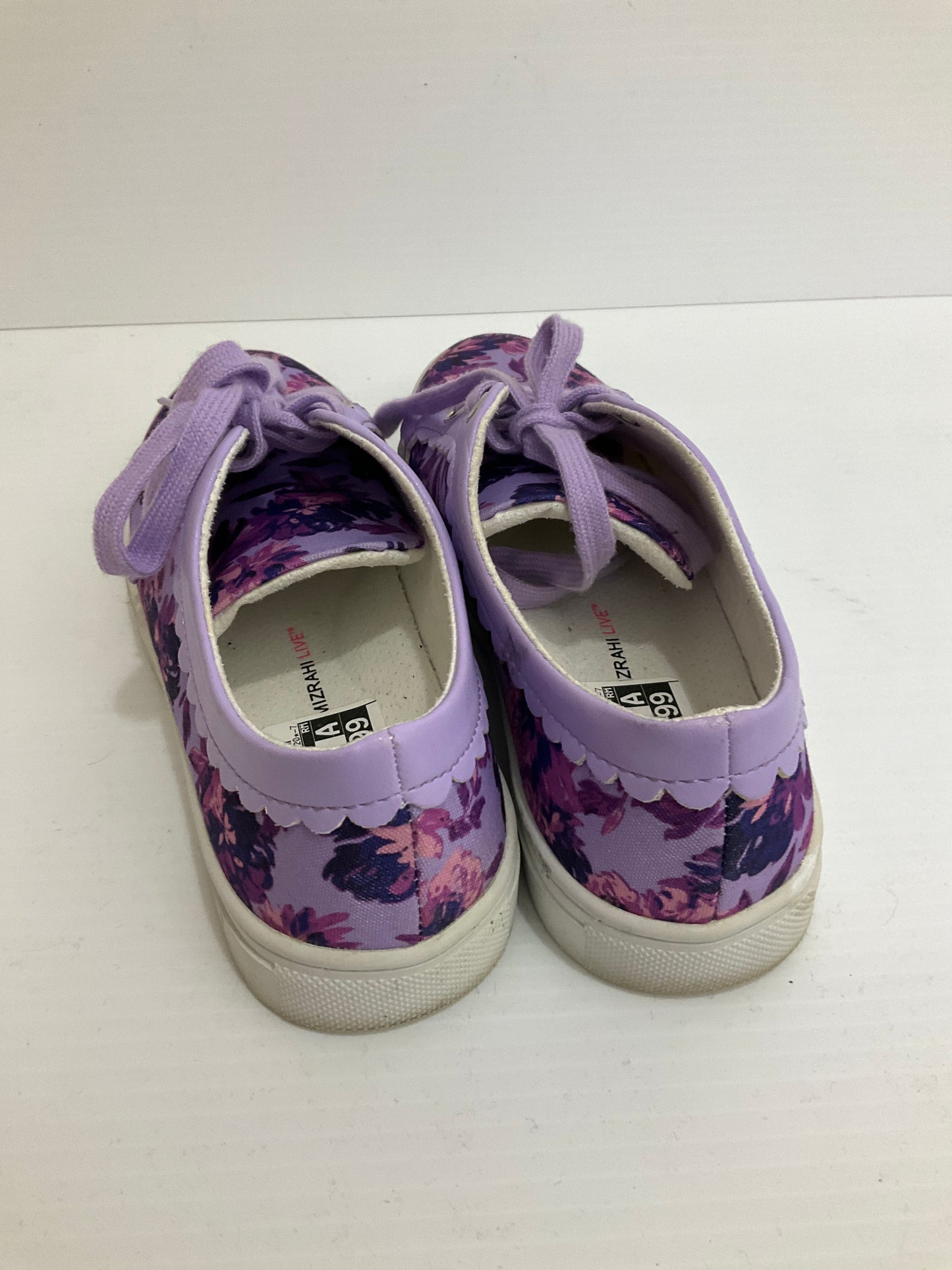 Shoes Sneakers By Isaac Mizrahi Live Qvc  Size: 7