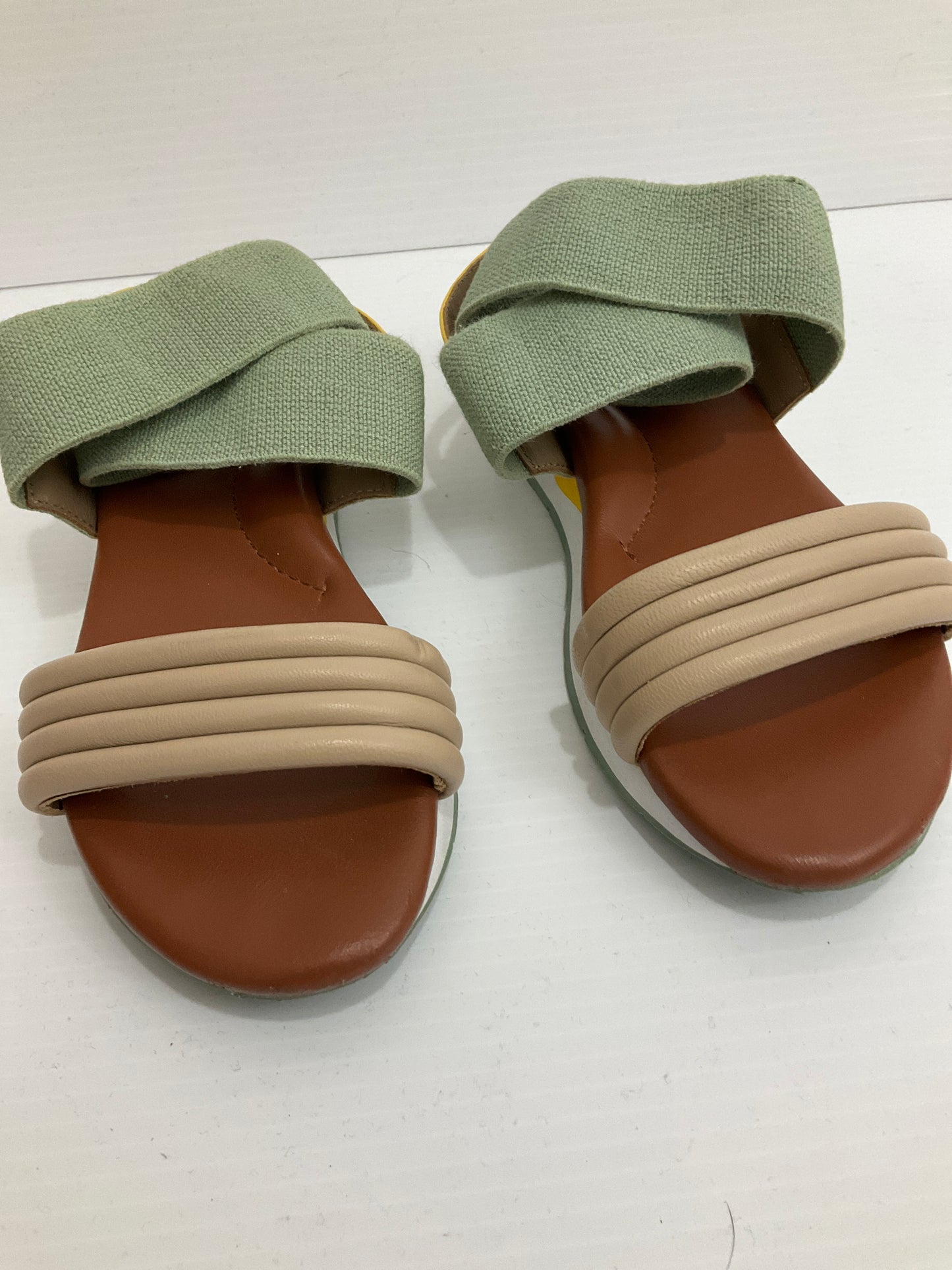 Sandals Flats By Donald Pliner  Size: 6