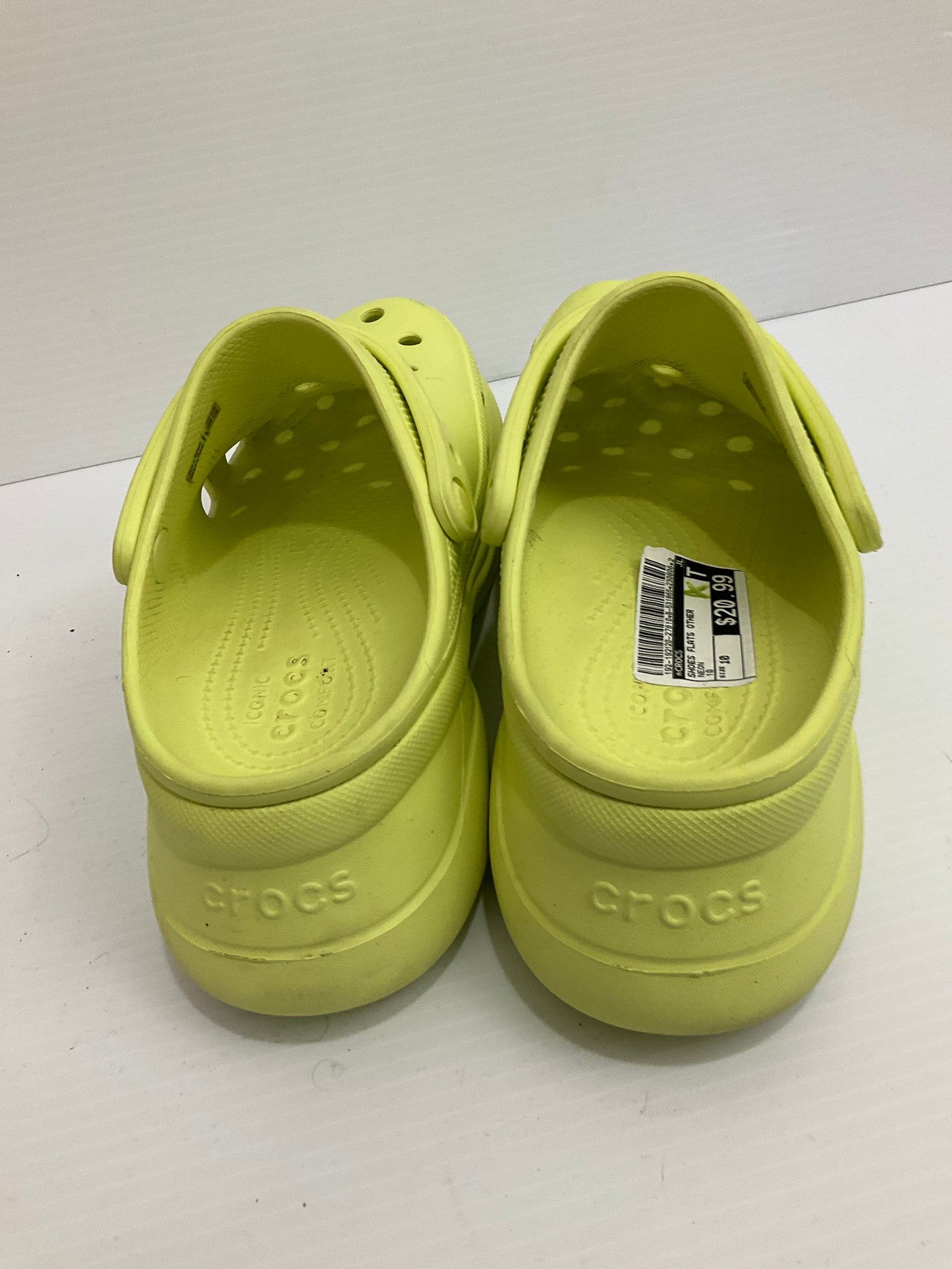 Shoes Flats Other By Crocs  Size: 10