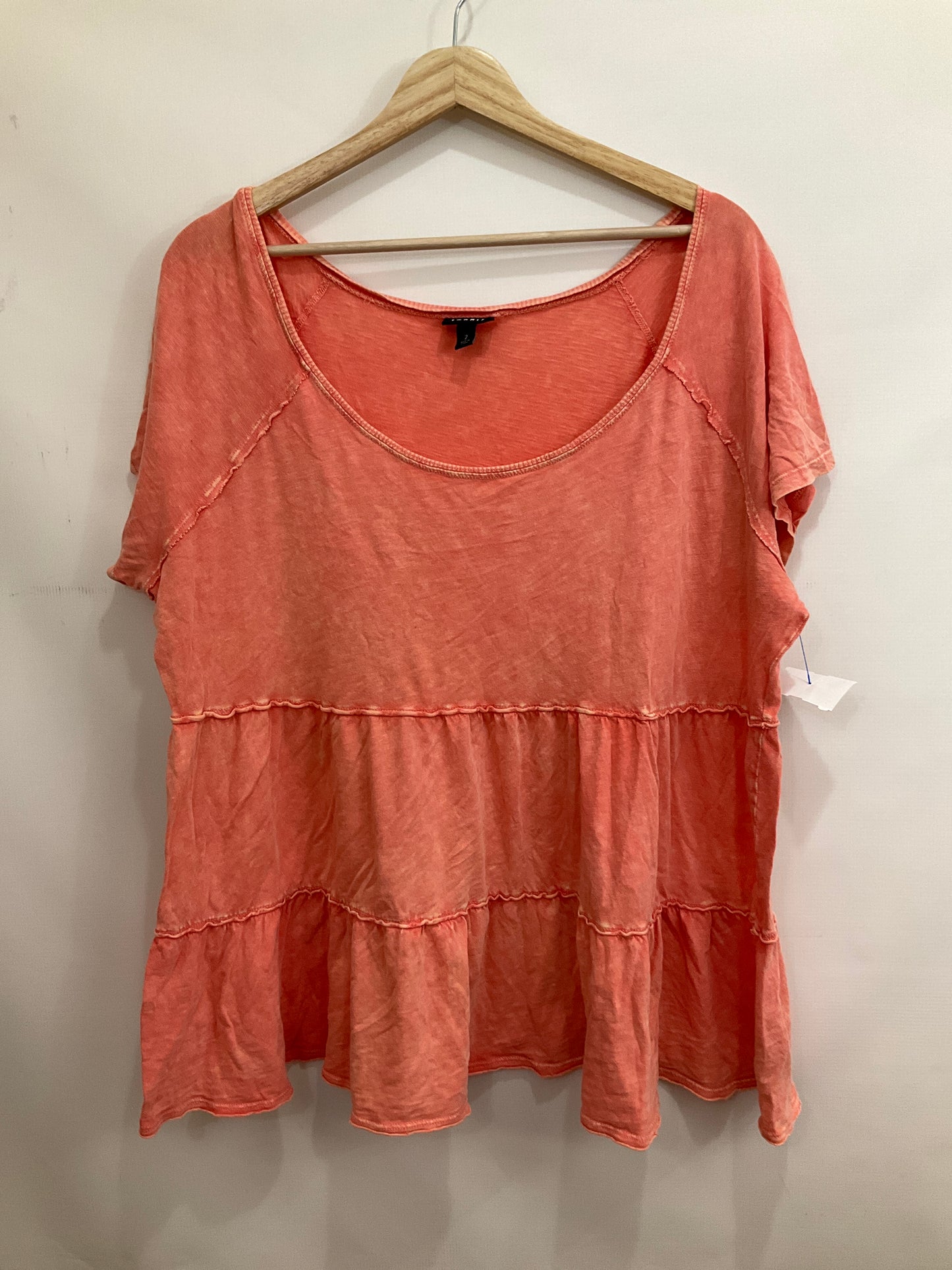 Top Short Sleeve By Torrid  Size: 2