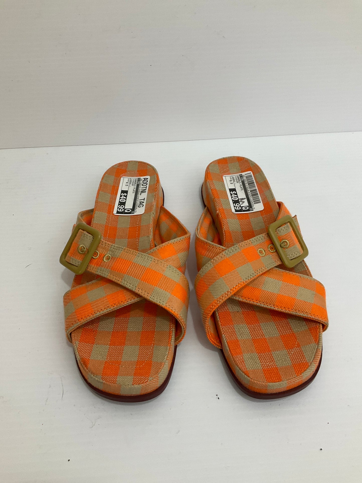 Sandals Flats By Cmb  Size: 8.5