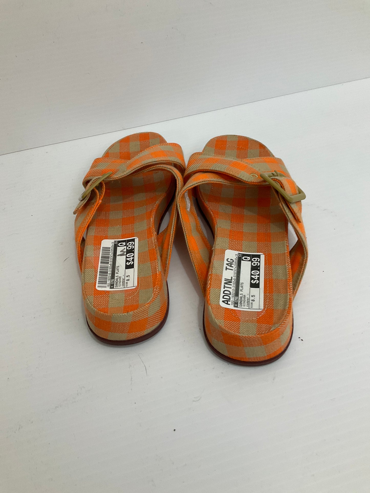 Sandals Flats By Cmb  Size: 8.5