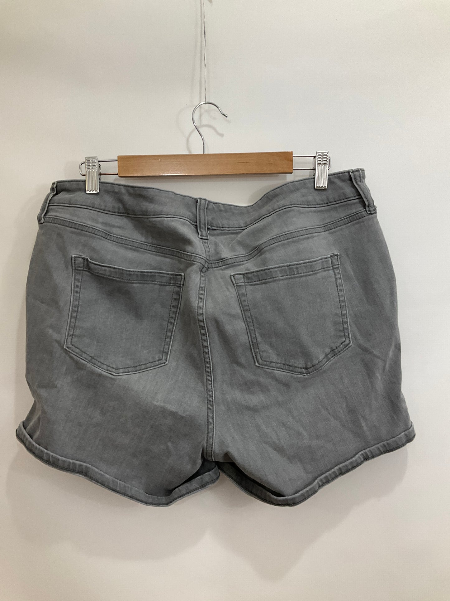 Shorts By Torrid  Size: 14