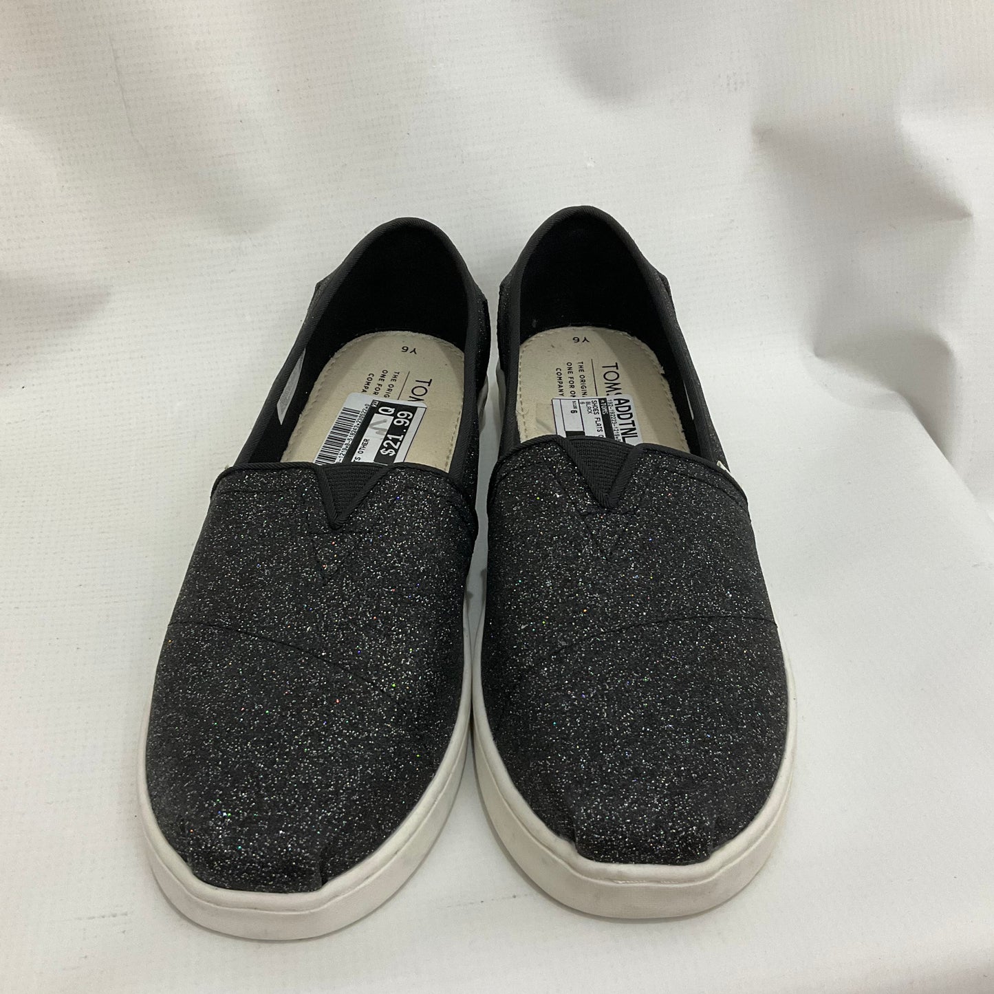 Shoes Flats Other By Toms  Size: 6